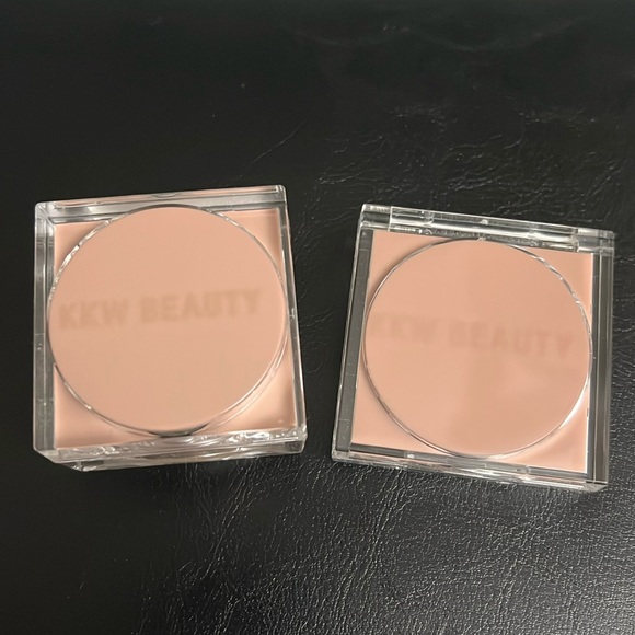 KKW Beauty- #3 Bake & Brighten Setting Powders - Picture 6 of 7